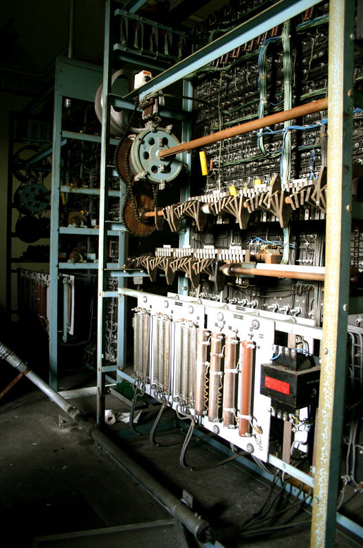  Electric Elevators - Selectors 